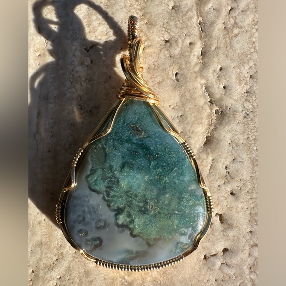 Tarnish Resistant Gold Grounding Copper
 Moss Agate Necklace Pendant - Picture 1 of 8